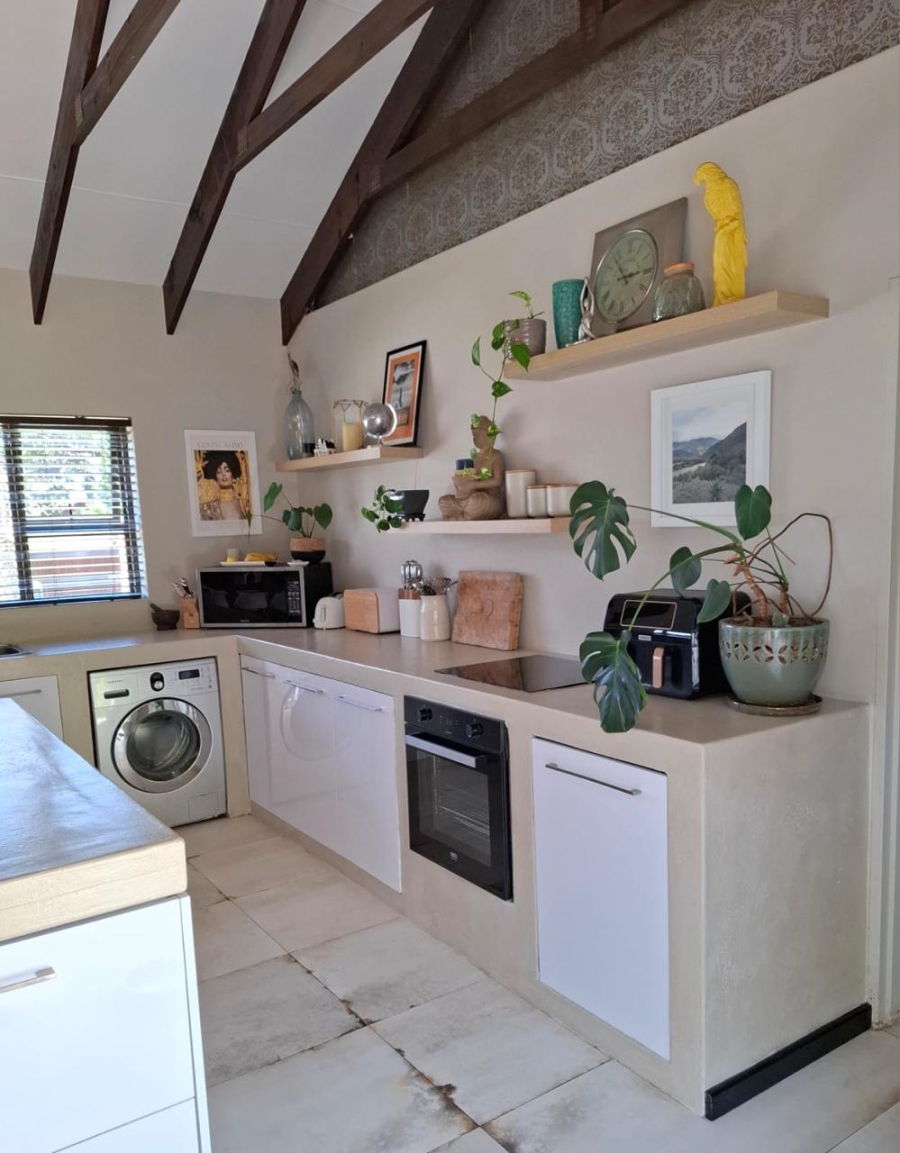 3 Bedroom Property for Sale in Lakeside Western Cape